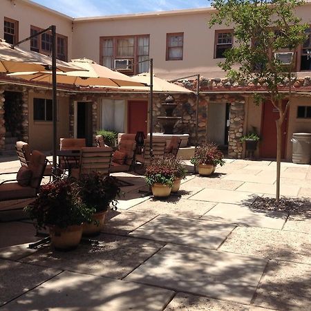 קוטונווד Iron Horse Inn מראה חיצוני תמונה